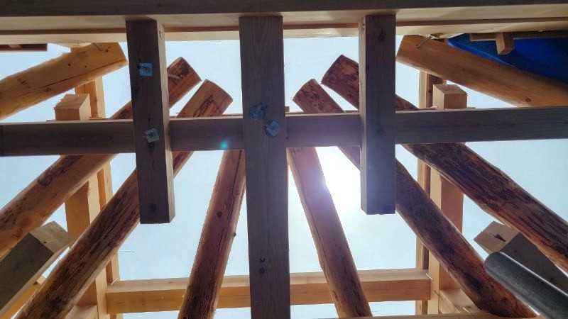 宮大工が語る社寺建築の秘密｜軒の上にもいる「縁の下の力持ち」桔木（はねぎ）とは？